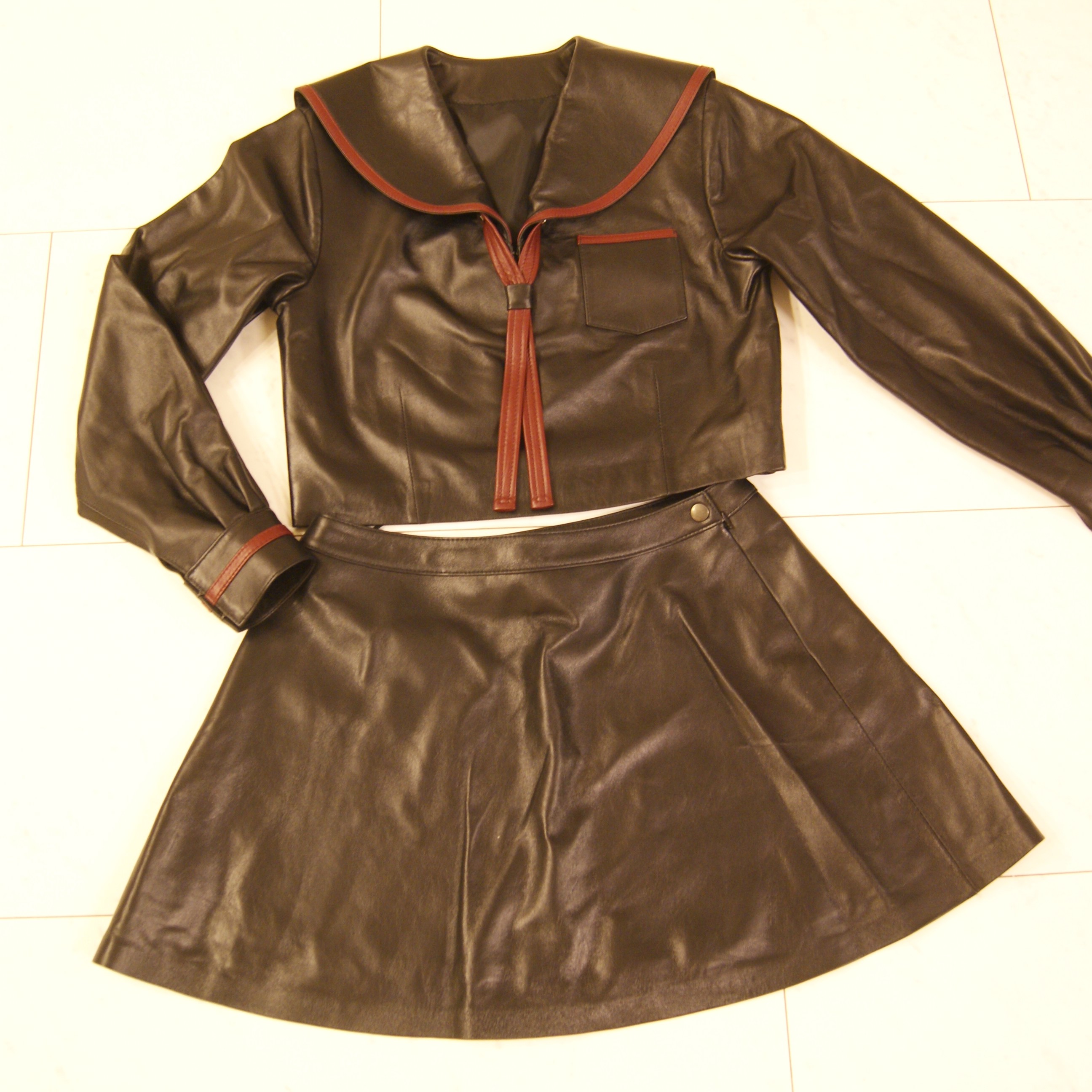 レザー　ワンピース